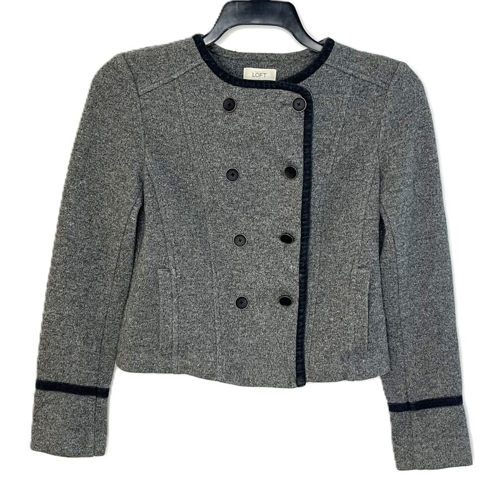 LOFT Women's Long Sleeve Cropped Gray Jacket, Button's, Pockets, Size Small